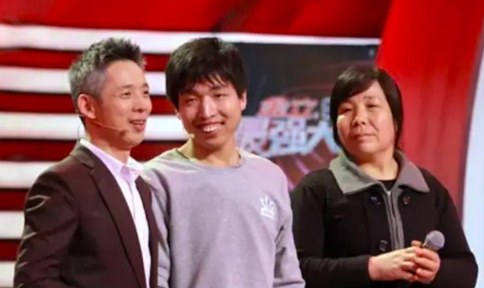 《最强大脑》第3期之“中国雨人” 周玮_ 世界孤独症关注日 | 让来自星星的孩子，不再孤单_腾博会官网基因